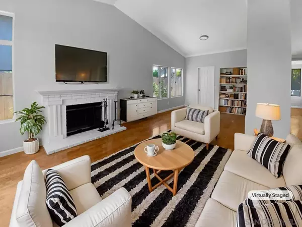 San Diego, CA 92129,8862 La Cartera St
