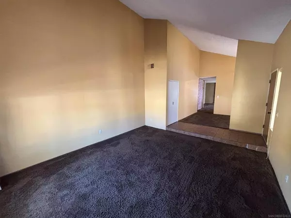 San Diego, CA 92129,8920 Twin Trails Dr