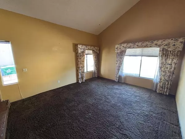 San Diego, CA 92129,8920 Twin Trails Dr