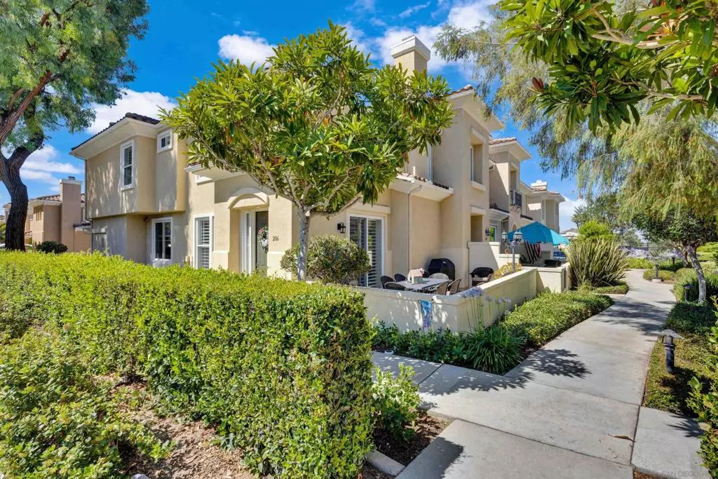 Rancho Santa Margarita, CA 92688,206 Via Vicini