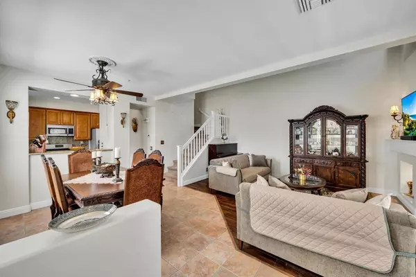 Rancho Santa Margarita, CA 92688,206 Via Vicini