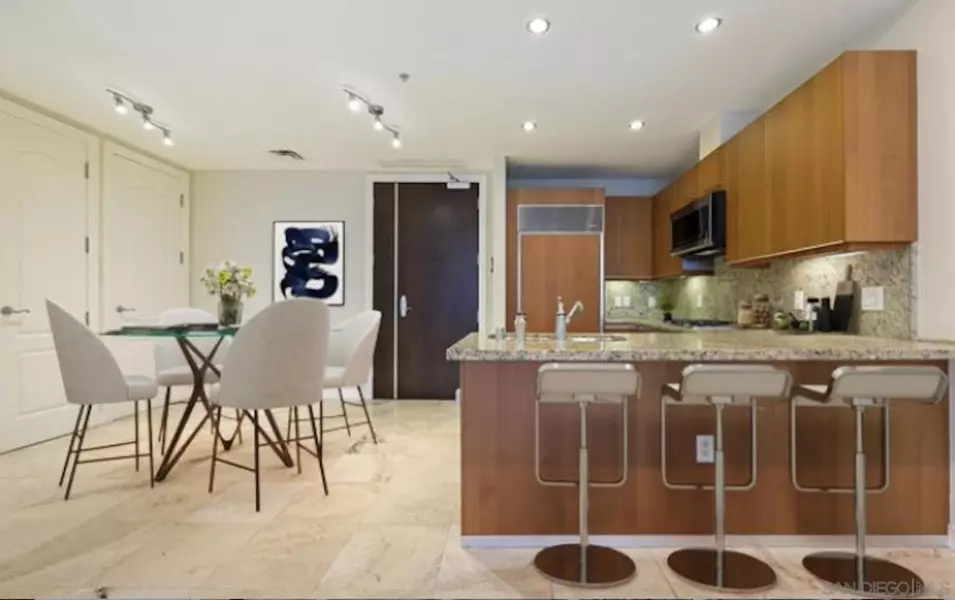 550 Front St. #702, San Diego, CA 92101