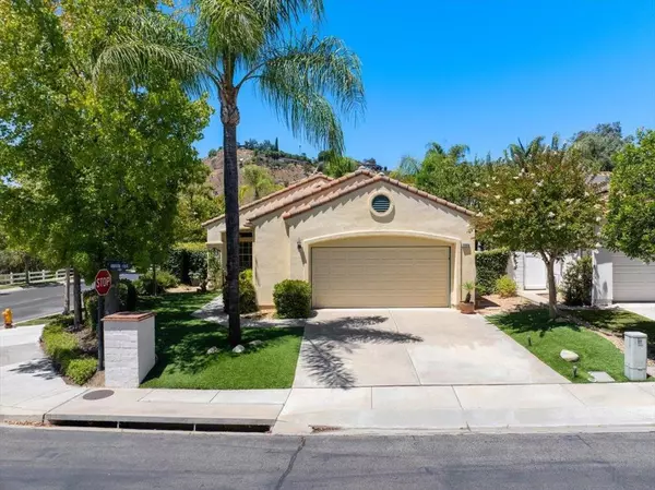 Escondido, CA 92027,2385 Amber Oak Ln