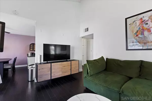 San Diego, CA 92127,17165 W Bernardo Dr #205