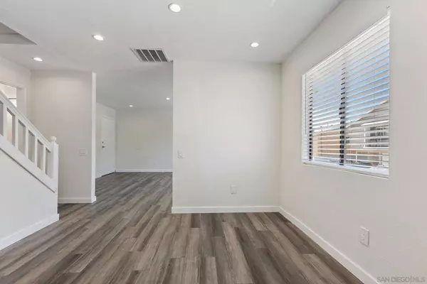 San Diego, CA 92115,4338 Altadena Ave 101 #101