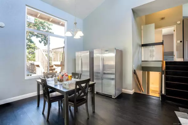 Escondido, CA 92025,1116 Circle Dr #230-452-12-00