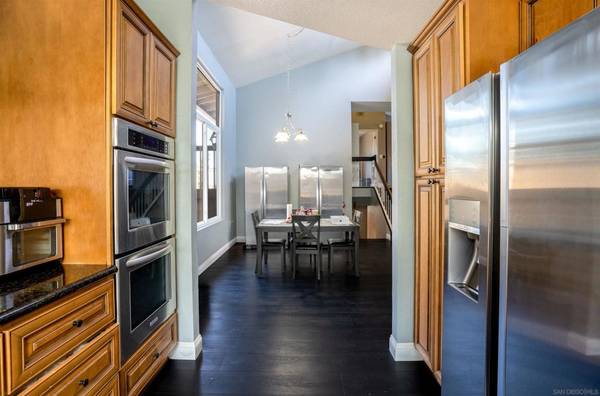 Escondido, CA 92025,1116 Circle Dr #230-452-12-00