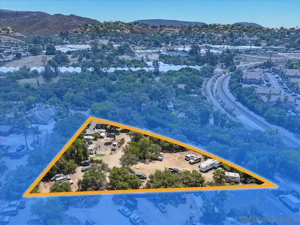 Vista, CA 92084,1960 Buena Creek Rd