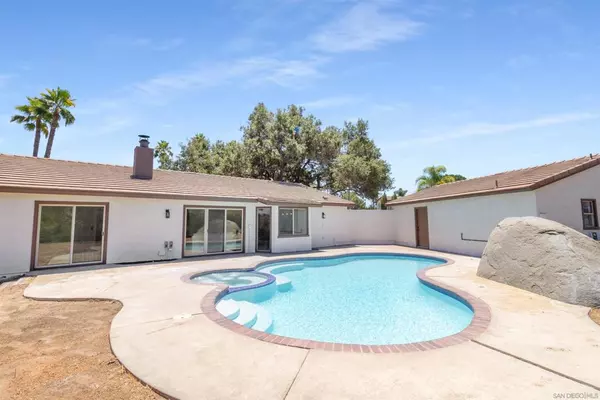 2008 Arboles Pl, Escondido, CA 92029