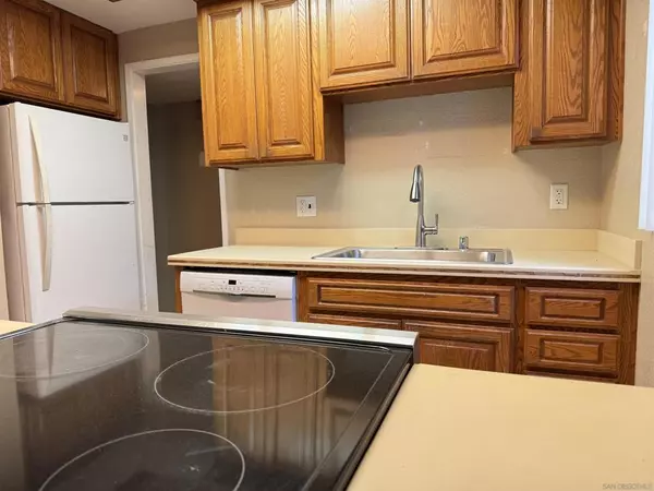 Alpine, CA 91901,2157 Arnold #722