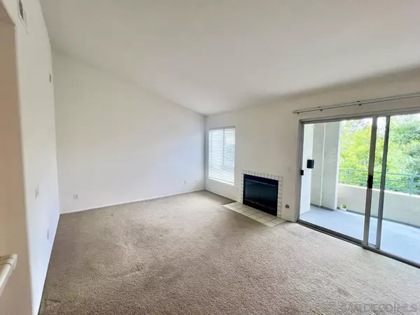 San Diego, CA 92121,9995 Scripps Westview Way #54