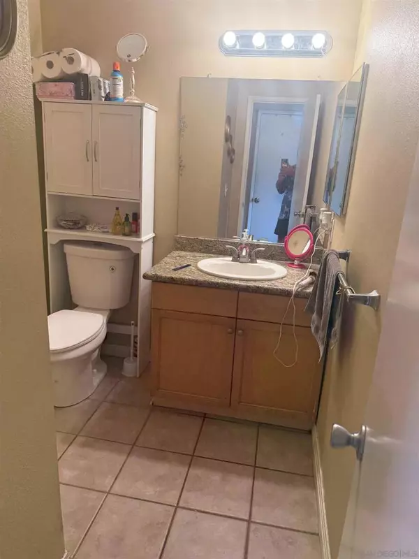 San Diego, CA 92113,1149 S 41St St S #27