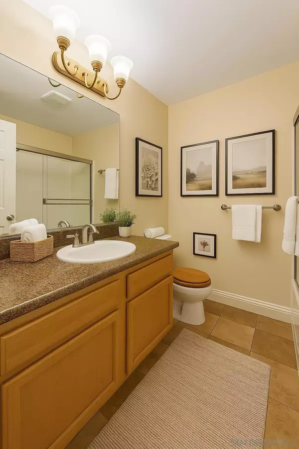 Lemon Grove, CA 91945,3555 Grove Street #135