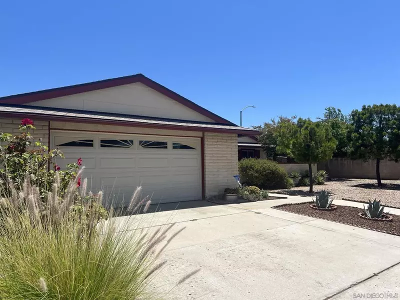 9603 Pebble Beach Drive, Santee, CA 92071