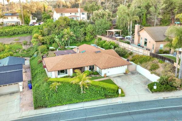 1605 Swallow Dr, El Cajon, CA 92020