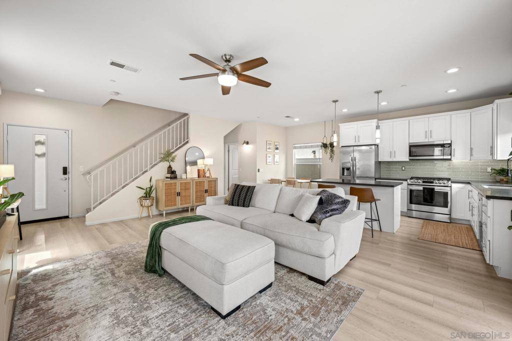 Imperial Beach, CA 91932,1289 Donax