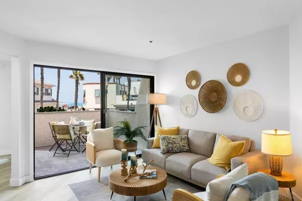 4465 Ocean Blvd #4, San Diego, CA 92109