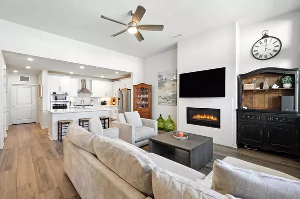 Chula Vista, CA 91915,3001 Bravo Loop #4
