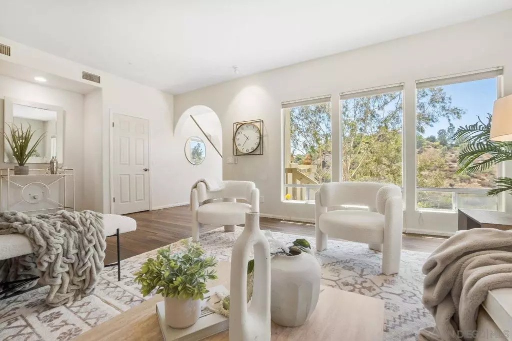 La Mesa, CA 91941,4333 Calavo Dr