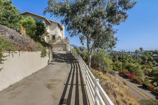 La Mesa, CA 91941,4333 Calavo Dr