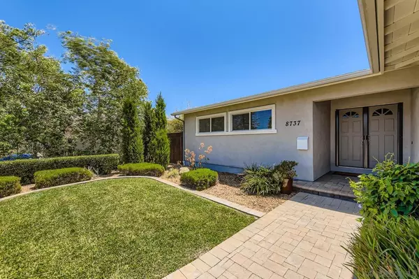 Santee, CA 92071,8737 RUMSON DRIVE
