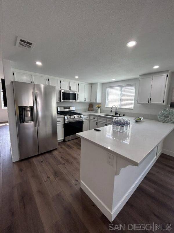 Imperial Beach, CA 91932,1020 12TH ST