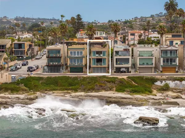 6675 Neptune Pl, La Jolla, CA 92037