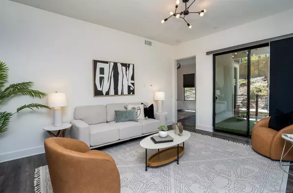 San Diego, CA 92108,8570 Aspect Dr