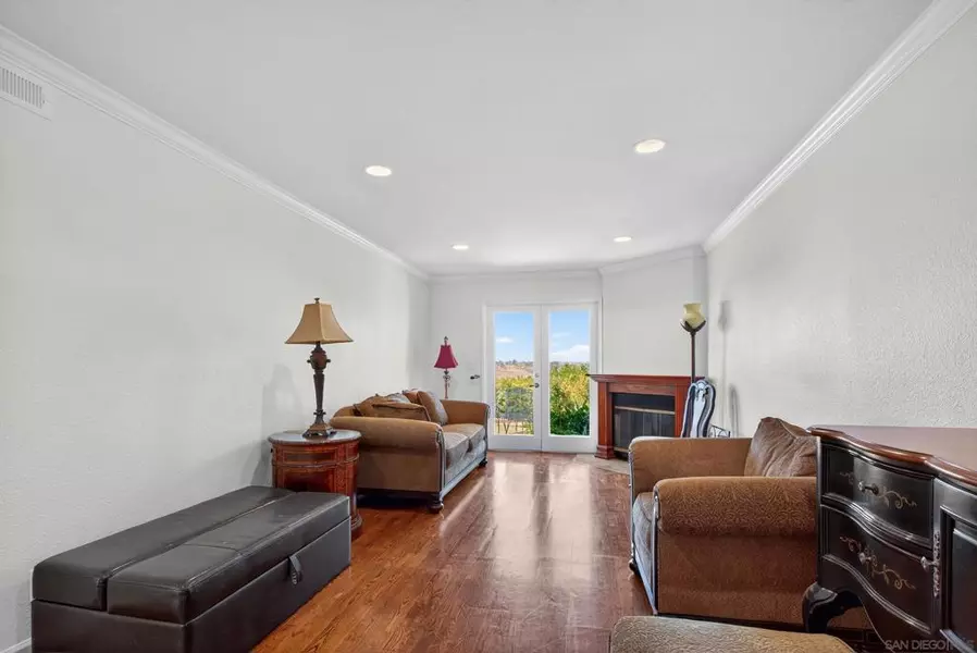 4794 Arizona St #101, San Diego, CA 92116