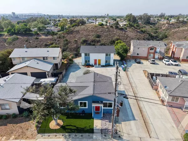 6492 6494 Lanston St., San Diego, CA 92111