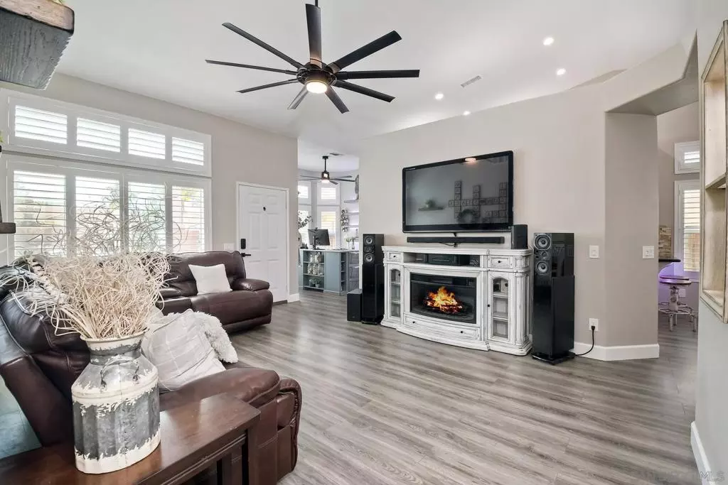 Fallbrook, CA 92028,3358 Lake Circle Dr