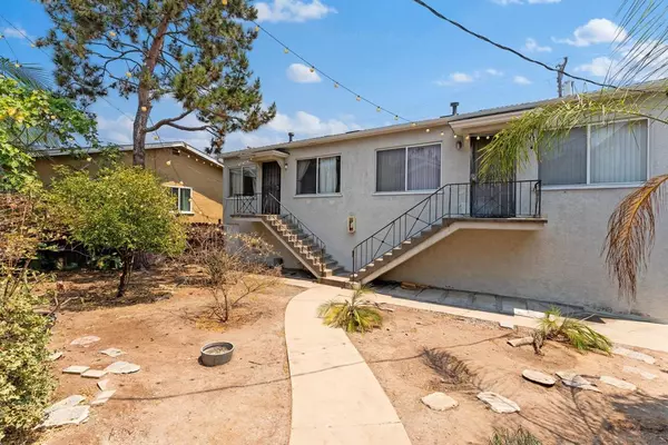 San Diego, CA 92104,3941 45 32nd St