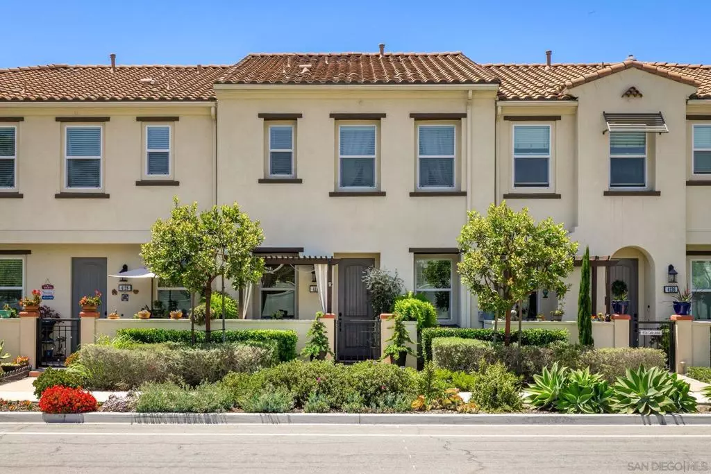 Oceanside, CA 92057,4132 Calle Arbol