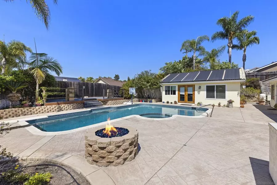 1510 Orangeview Dr #1-2, Encinitas, CA 92024