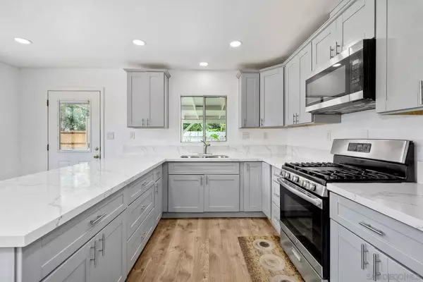 Chula Vista, CA 91911,735 Belvia Ln
