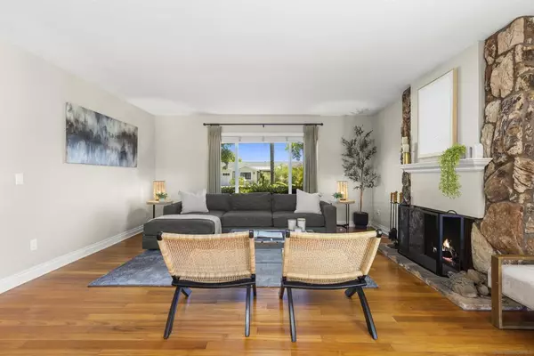 Encinitas, CA 92024,1510 Orangeview Dr