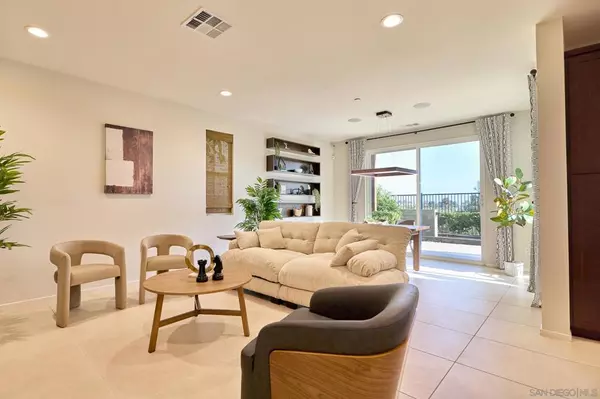 Oceanside, CA 92056,1228 Via Candelas