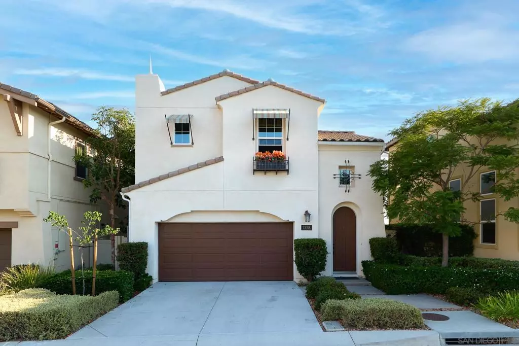 Oceanside, CA 92056,1228 Via Candelas