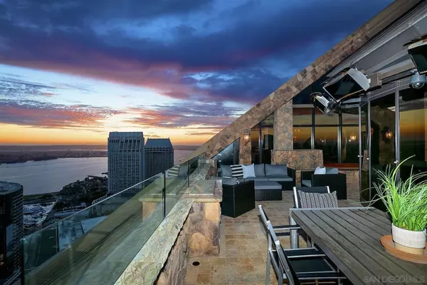 100 Harbor Dr #4102, San Diego, CA 92101