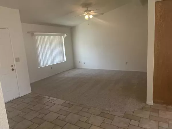 Vista, CA 92084,2101 Savona