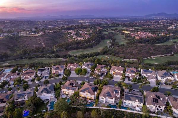 San Diego, CA 92130,5255 Greenwillow Ln