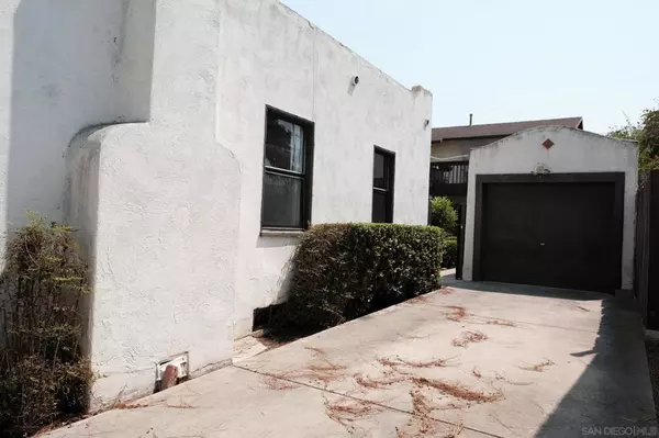 San Diego, CA 92116,4757 Kensington Dr