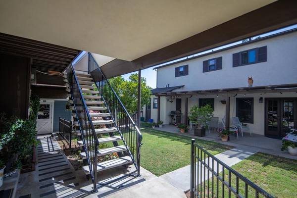 Coronado, CA 92118,324 D Ave