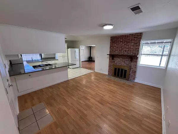 San Marcos, CA 92069,821 Douglas Ave