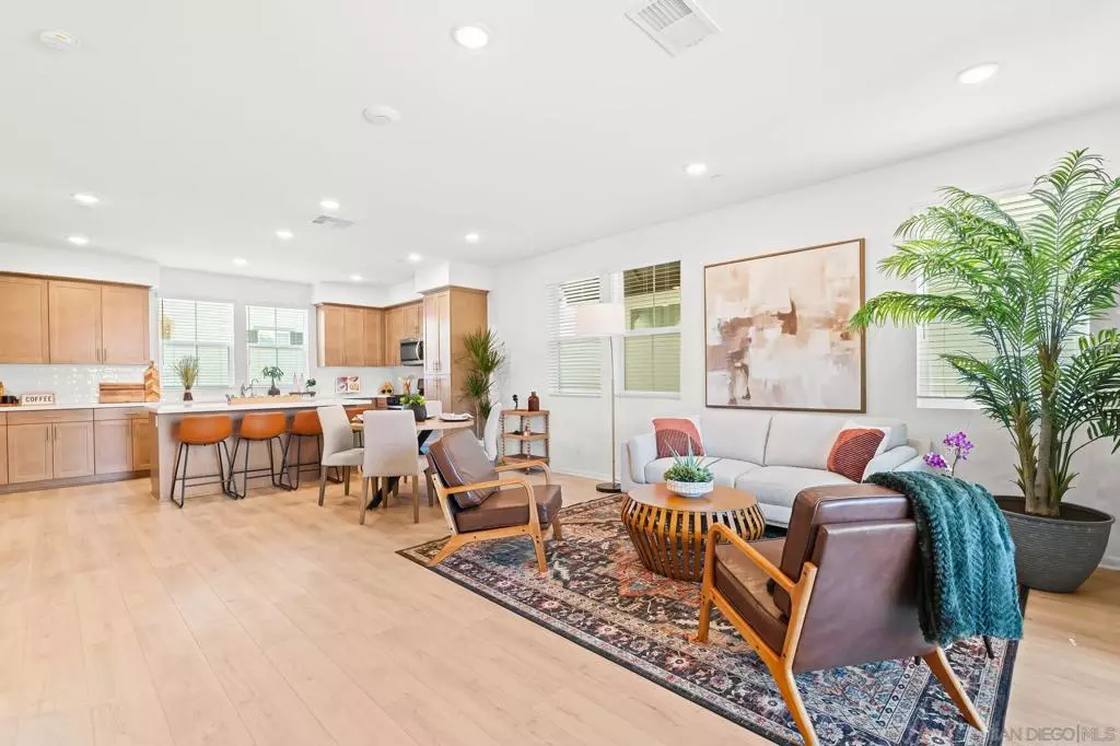 Escondido, CA 92025,414 Carina Gln