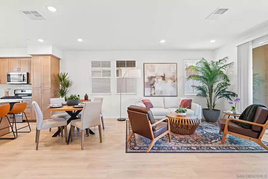 414 Carina Gln, Escondido, CA 92025