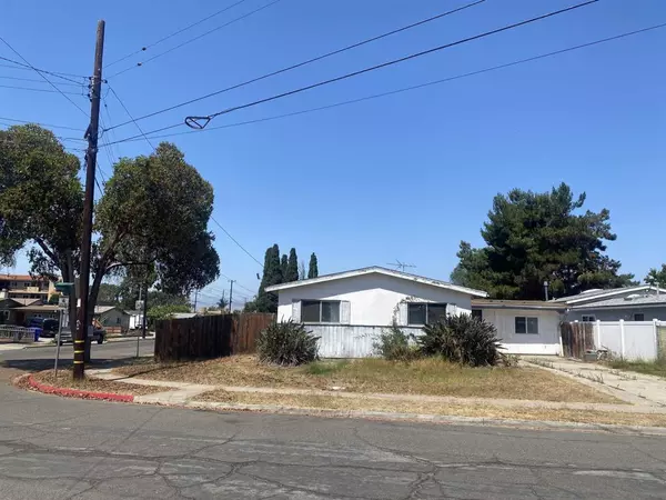 San Diego, CA 92117,4970 Mable Way