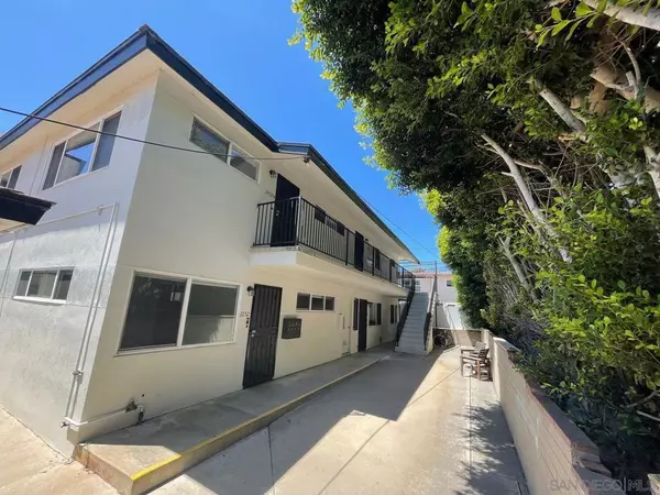 2252 Garnet Ave, San Diego, CA 92109