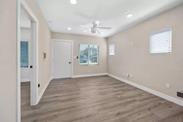 San Diego, CA 92113,2948 52 Franklin Ave