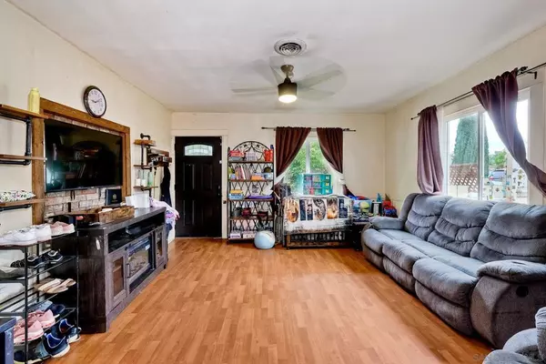 Santee, CA 92071,9428 Prospect Ave